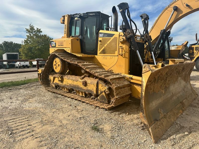 Our CAT D6T